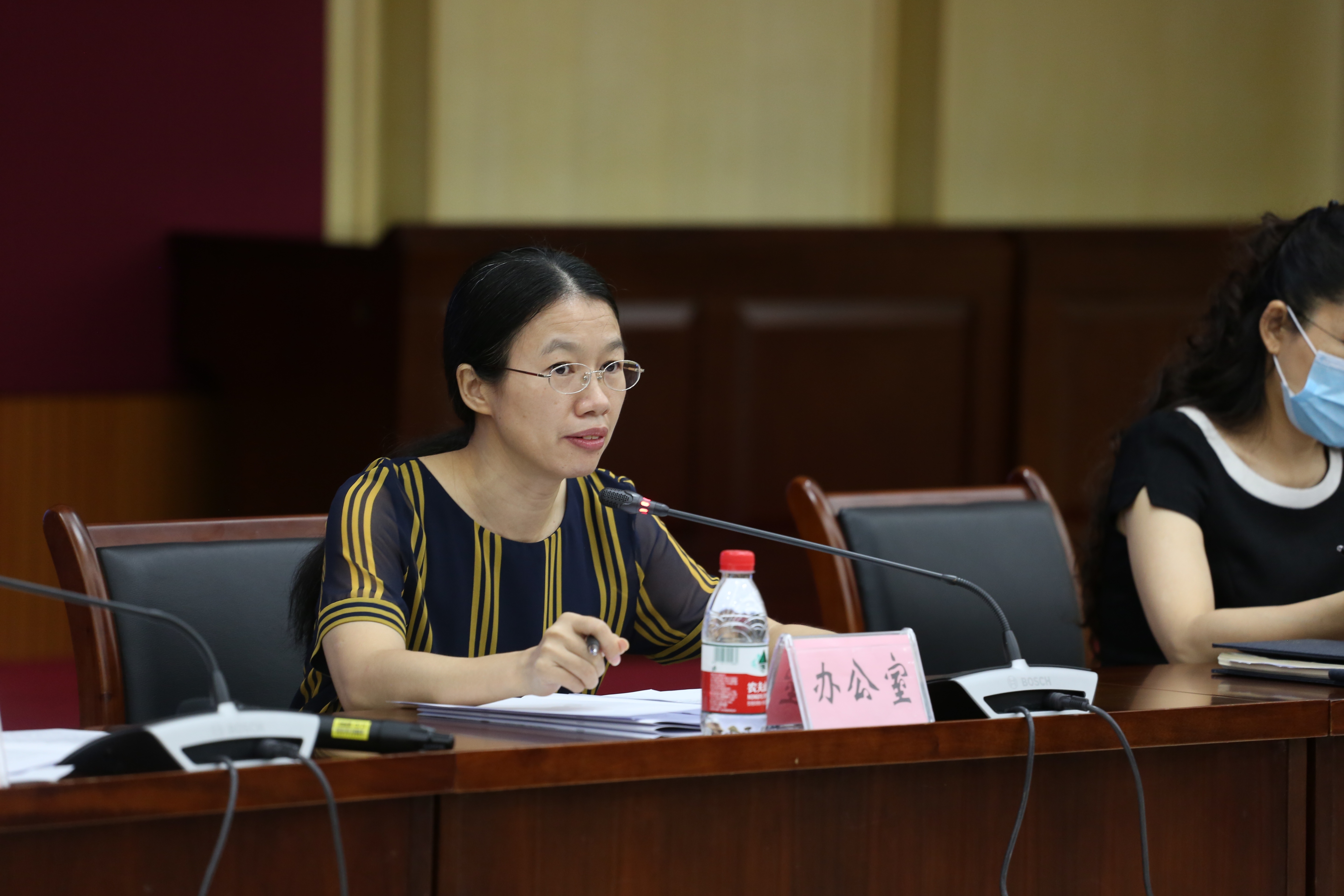 7月23日中国人民银行南宁中心支行举行金融支持稳企业