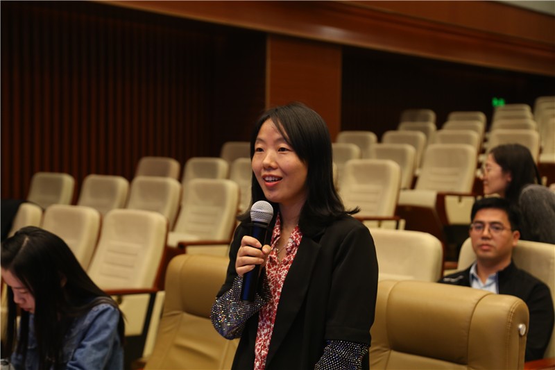 潘慧:1994年1月4日,我市正式获得国务院批准成为第三