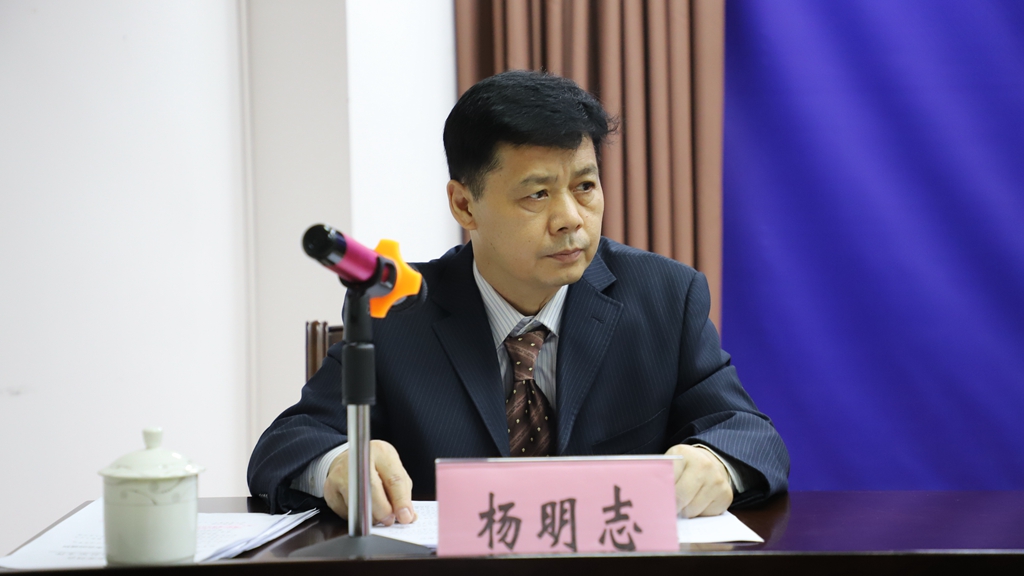 8月24日贵港市召开人才工作新闻发布会