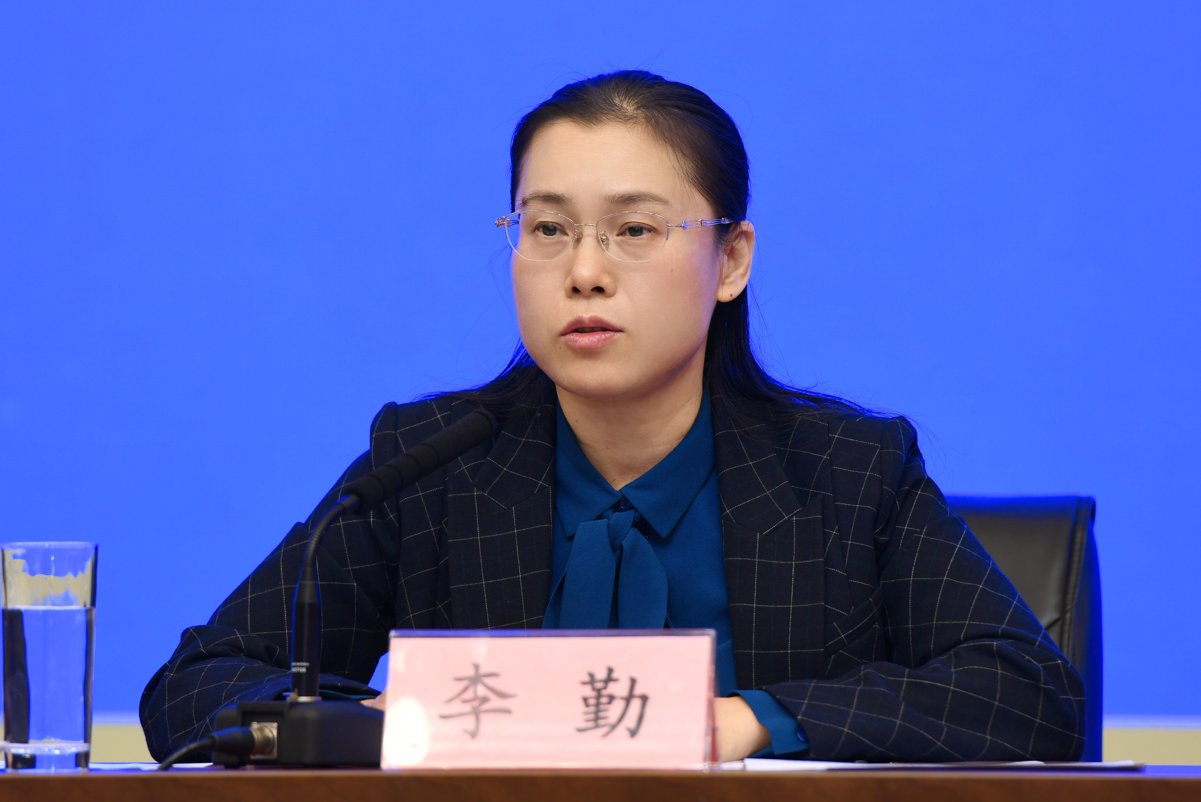 李勤:就业是民生之本.